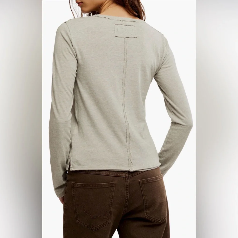 Nova Tee Long Sleeve NWOT caiman - Picture 2 of 3